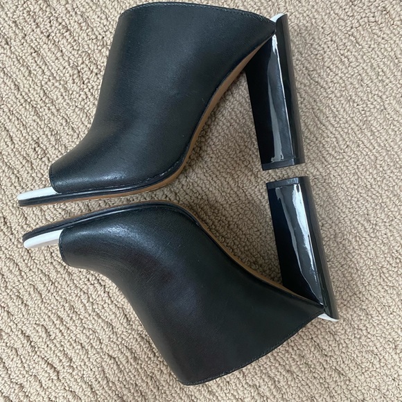 French Connection high heeled black/white mules - Picture 2 of 5